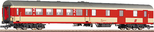 Passenger car 2nd class with center door and baggage compartment<br /><a href='images/pictures/Roco/45531.jpg' target='_blank'>Full size image</a>